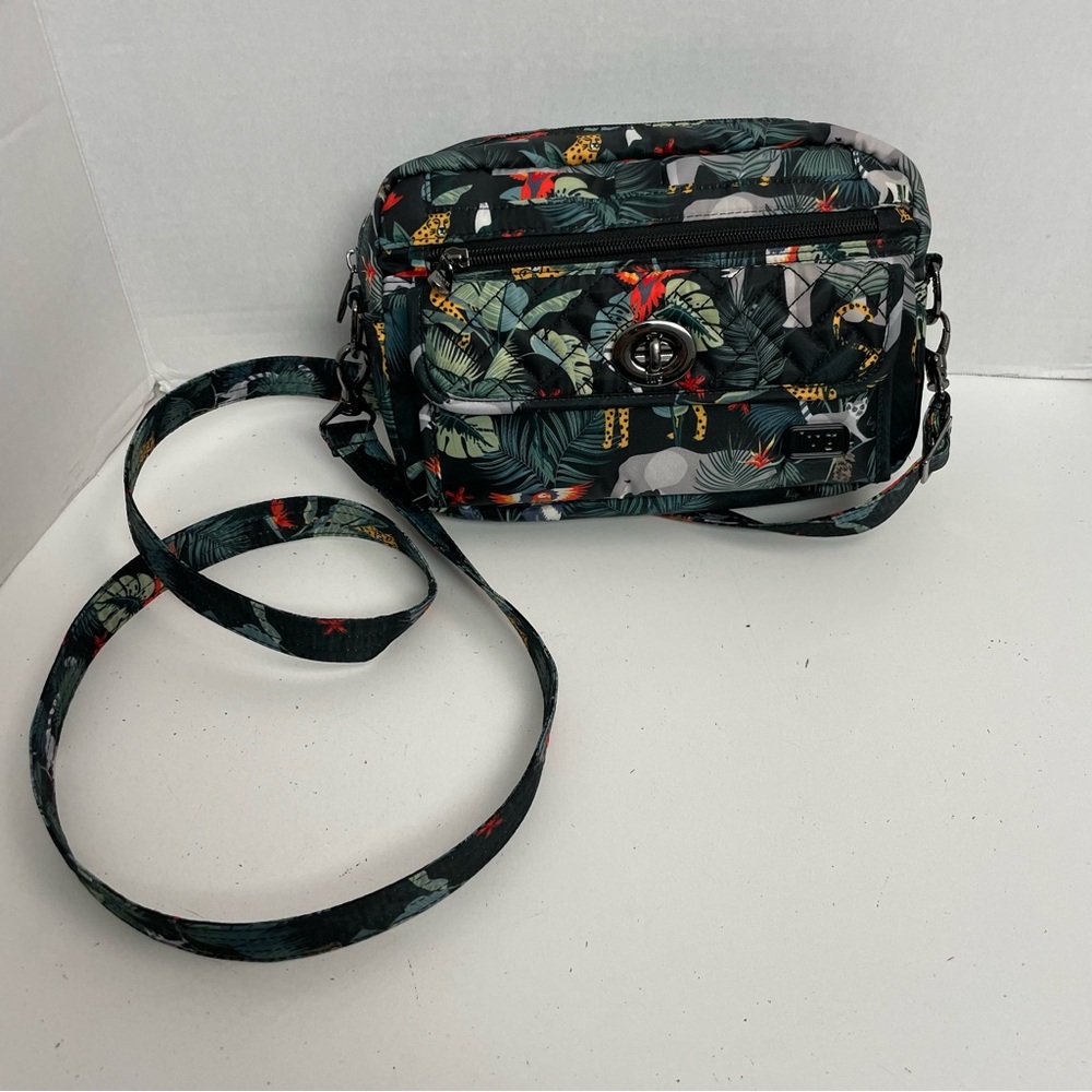 Lug Purse Crossbody Fanny Pack Wallet ID Pockets Convertible Wildlife Jungle